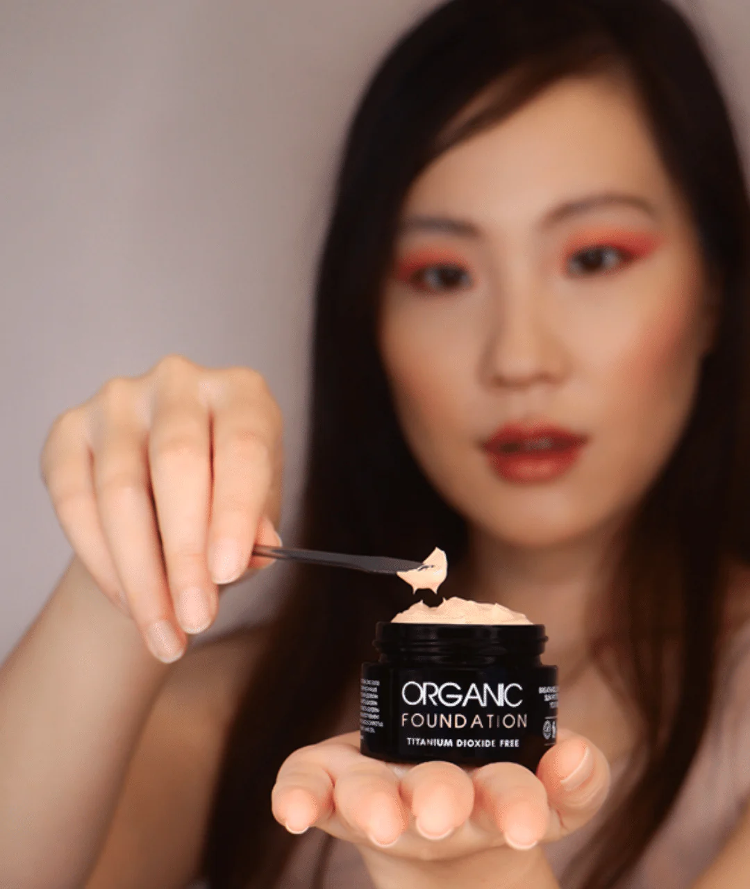 Organic Liquid foundation | Without Titanium Dioxide - Image 5
